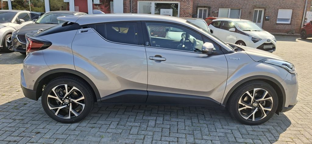 Toyota C-HR Hybrid Team Deutschland