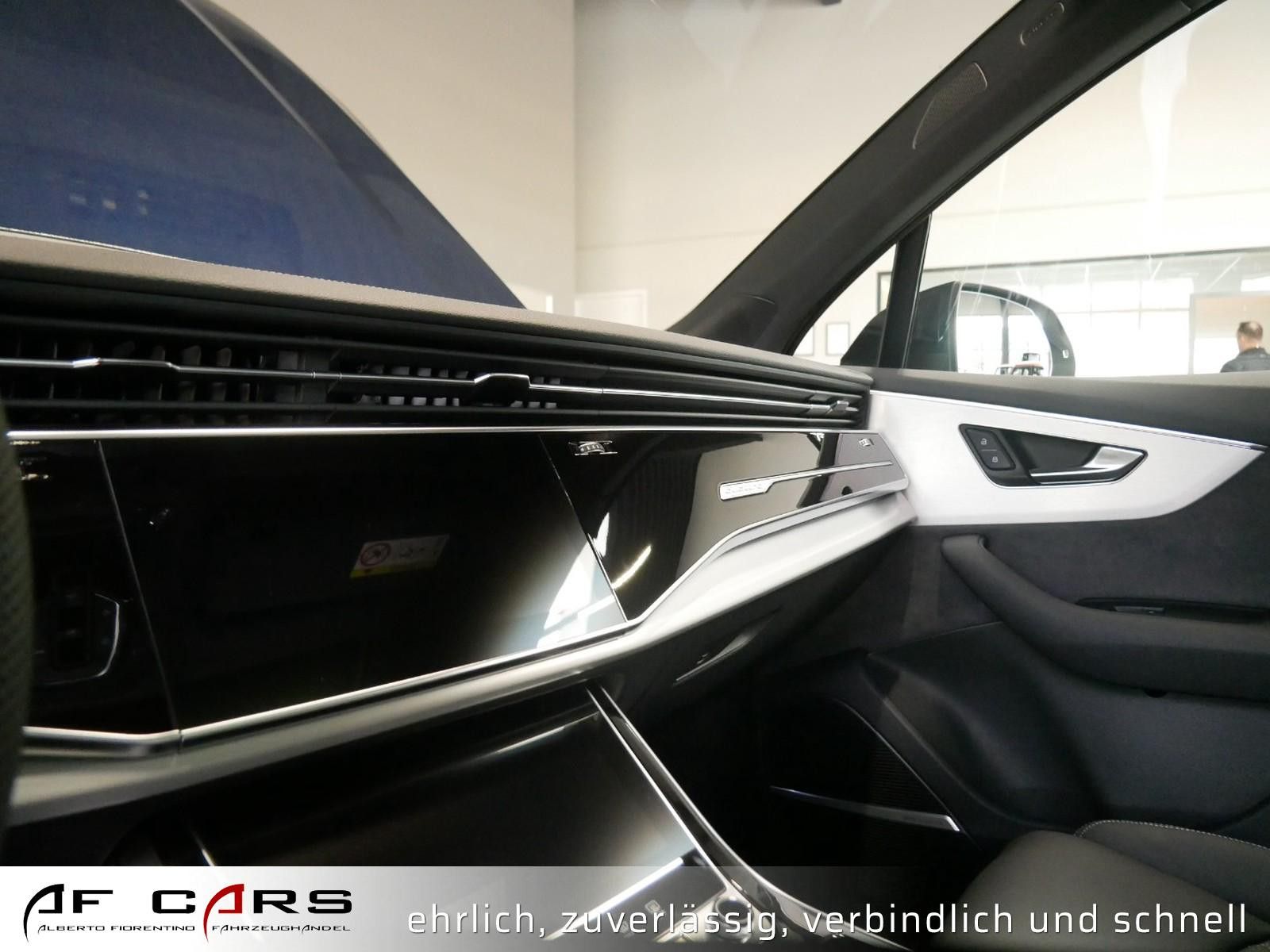 Audi Q7 50 TDI quattro S line S Sport 7 Seat Matrix