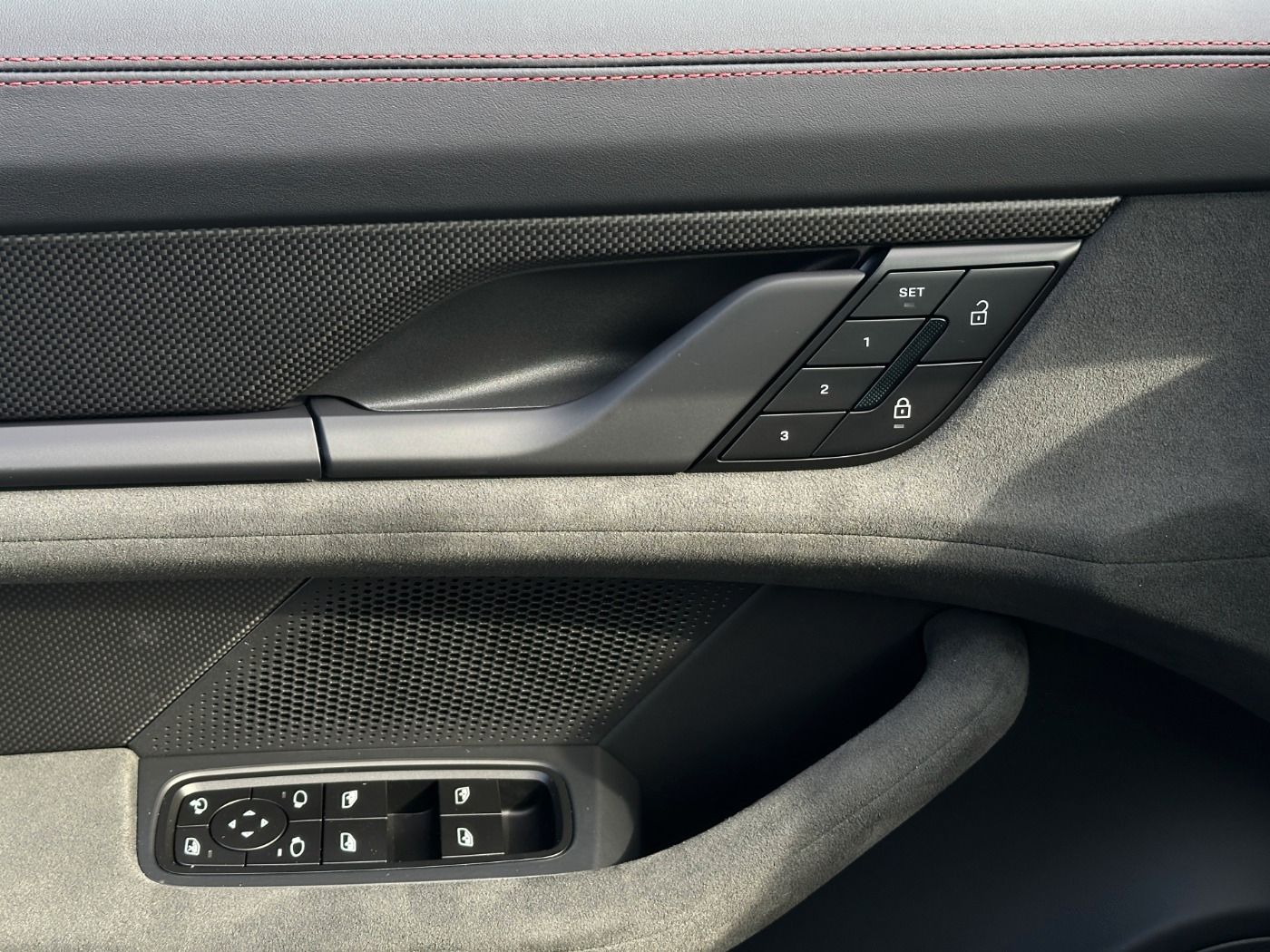 Porsche Taycan GTS PANO Soft-Close HEAD-Up