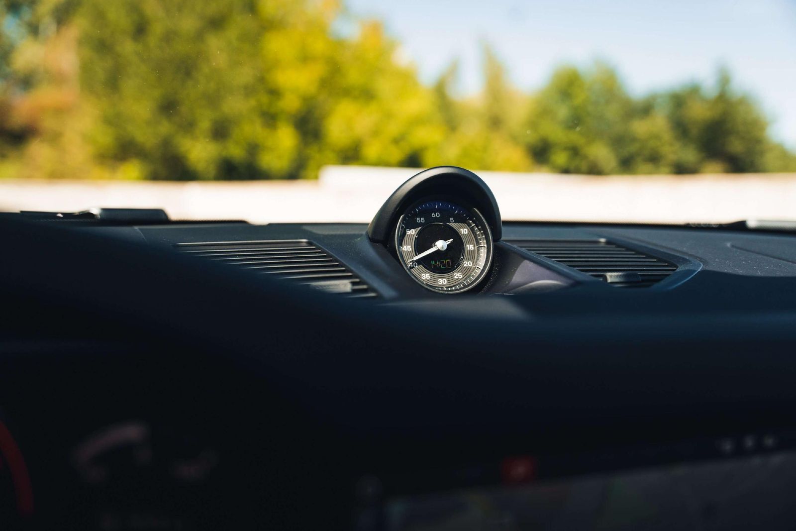 Porsche 992 Carrera 4S / Pano / BOSE / 360 / Chrono / VA