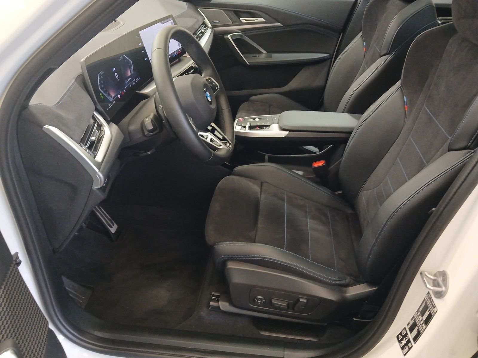 BMW X1 xDrive20d M Sport Navi Driv.Assist+ Pano AHK