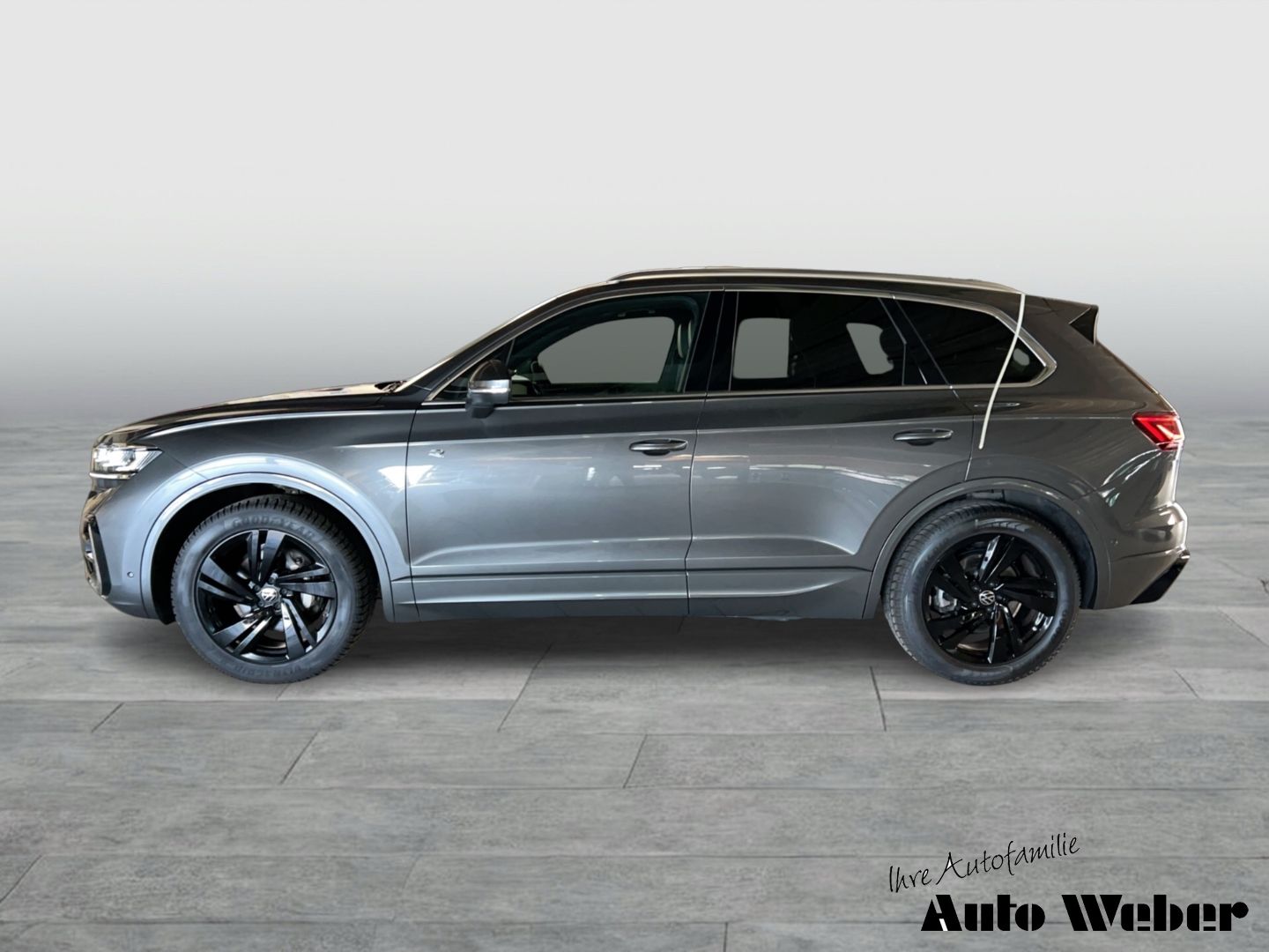 Volkswagen Touareg V6 4Motion R-Line - Samsaru's Car Outlet