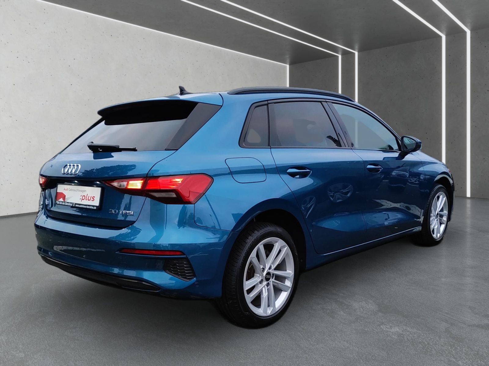Audi A3 Sportback 30 TFSI S line int. S tronic *AHK*
