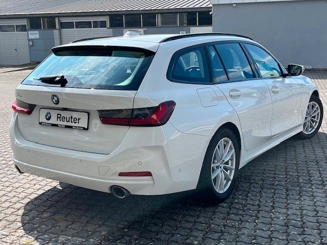 BMW 320i Touring Harman/Kardon,Kamera,Head-Up,ACC