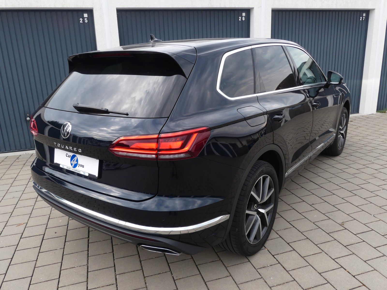 Volkswagen Touareg Elegance 4Motion - Samsaru's Car Outlet