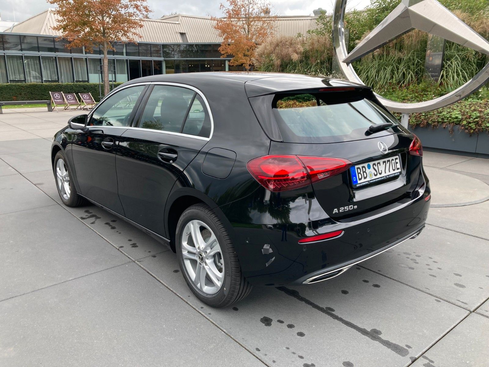 Mercedes-Benz A 250 e - Samsaru's Car Outlet