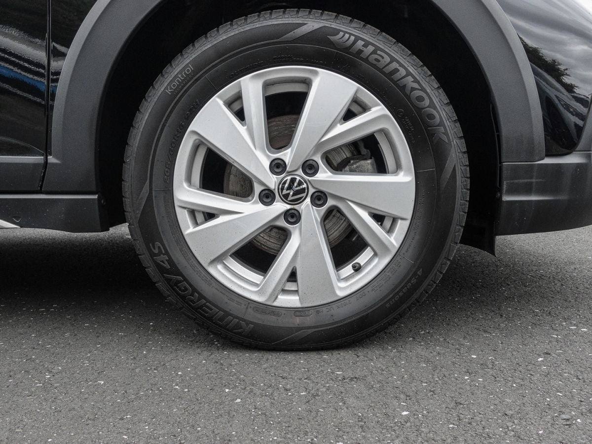 Volkswagen Taigo 1.0 TSI Life - Samsaru's Car Outlet