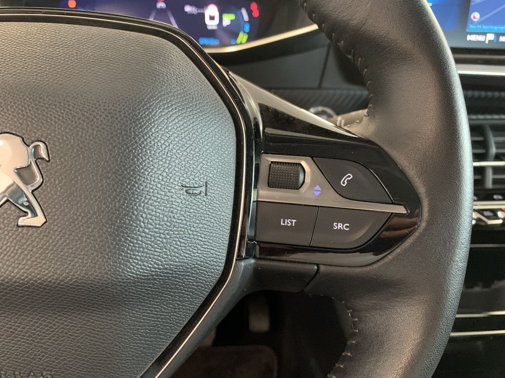 Peugeot 2008 (e-) Allure - Samsaru's Car Outlet