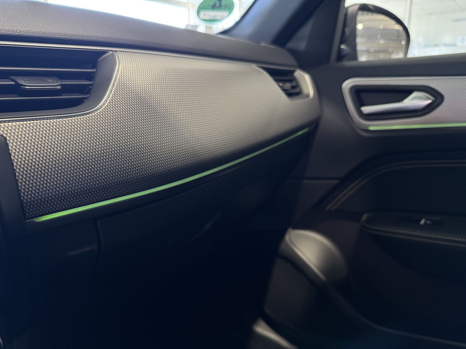 Renault Arkana TECHNO E-Tech Full Hybrid - Samsaru's Car Outlet