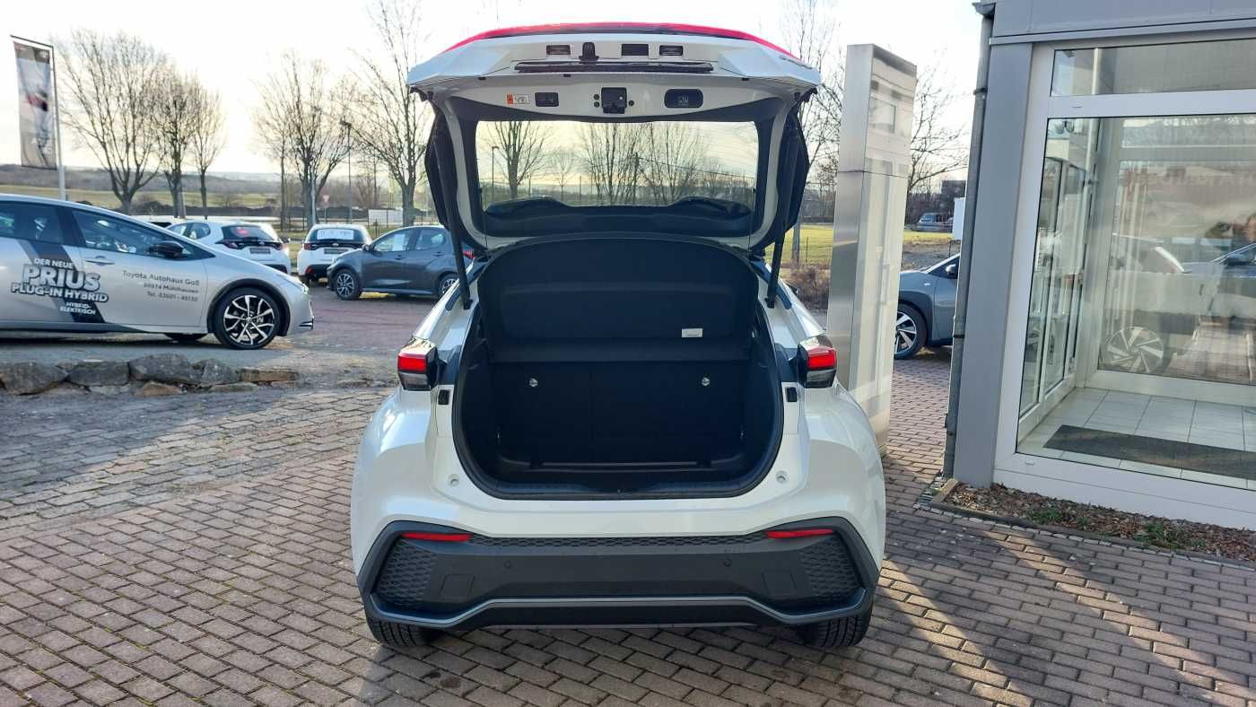 Toyota C-HR 1.8 Hybrid - Samsaru's Car Outlet