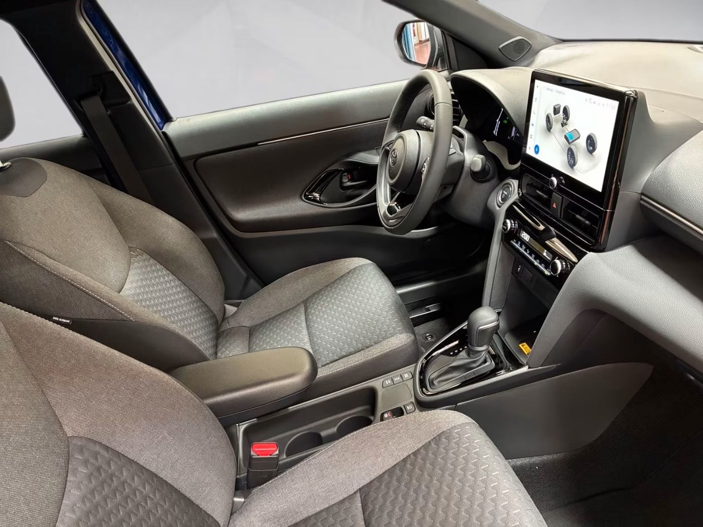 Toyota Yaris Cross Hbrid Teamplayer Safety-P, Winter-P.