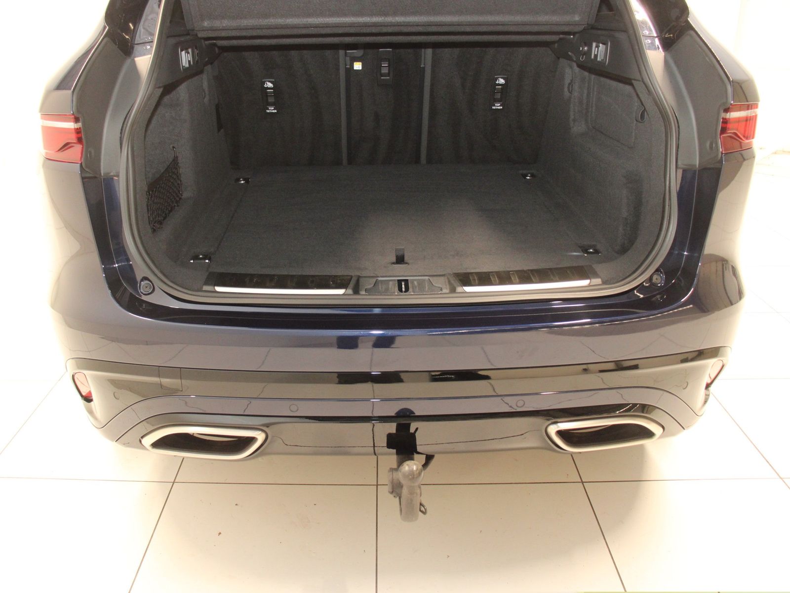 Jaguar F-Pace D300 R-Dynamic HSE AWD inkl. Winterkomple