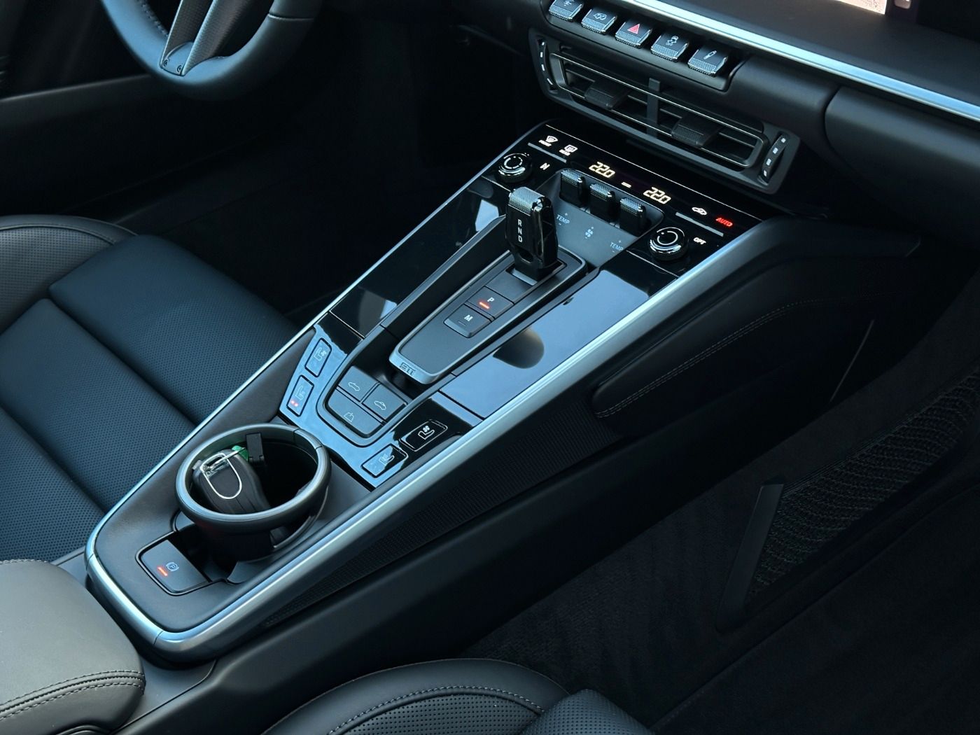 Porsche 992 911 Carrera 4S Cabriolet BOSE 360° PASM Lift