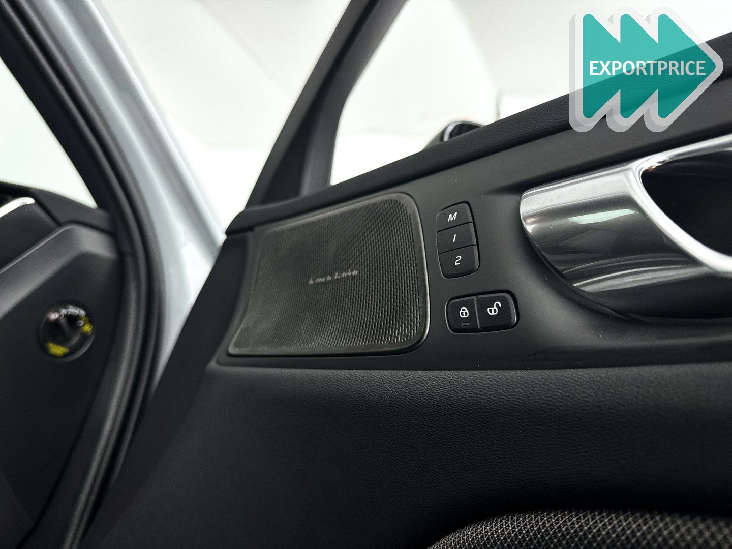 Volvo V60 T6 Plug-in hybrid AWD Plus Dark | Parkeercam