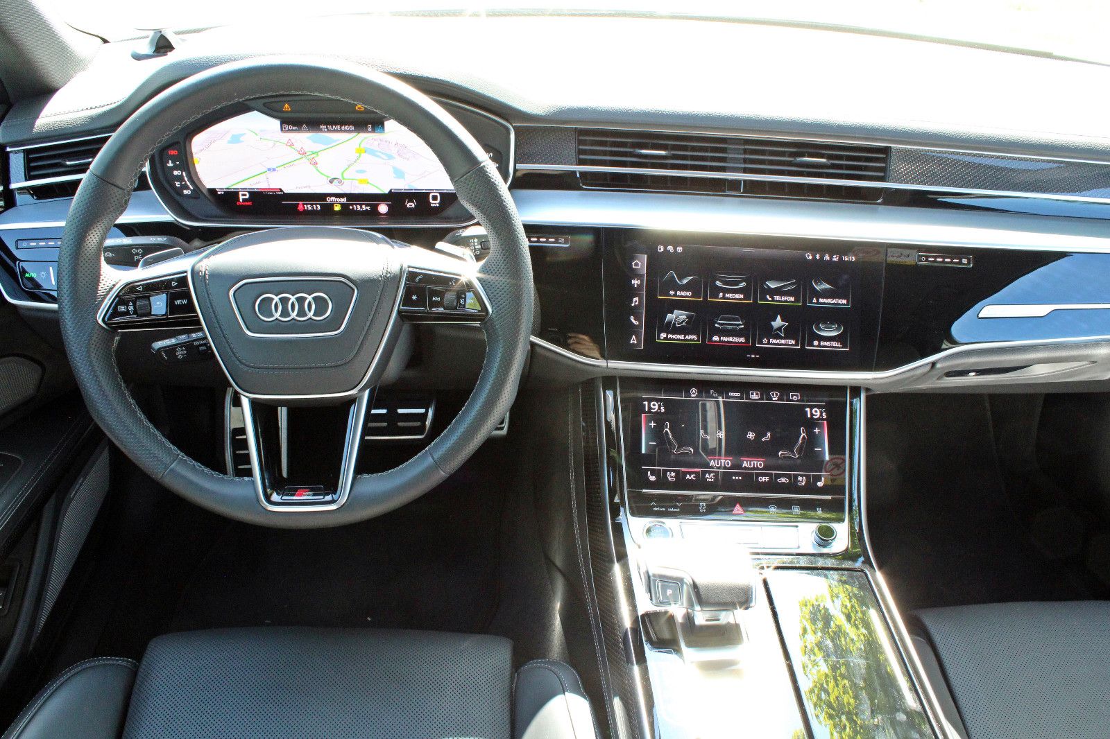 Audi A8 60TFSI quattro S LINE BLACK - Samsaru's Car Outlet