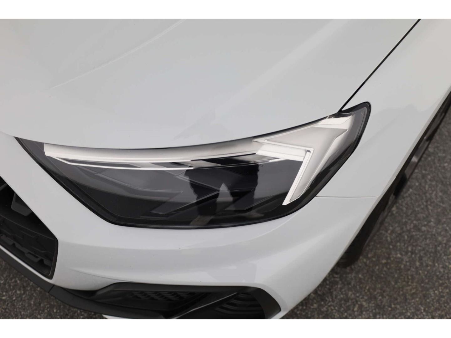 Audi A1 Sportback 40 TFSI S line VC/NAV/SH/DAB/LED