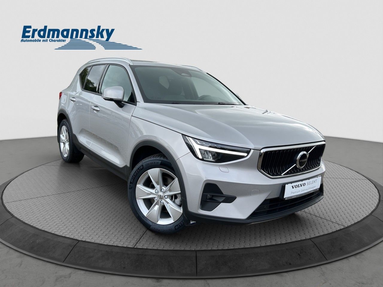 Volvo XC40 B4 Core/Navi/LED/AHK/Standhz/Kam/BLIS/el.HK