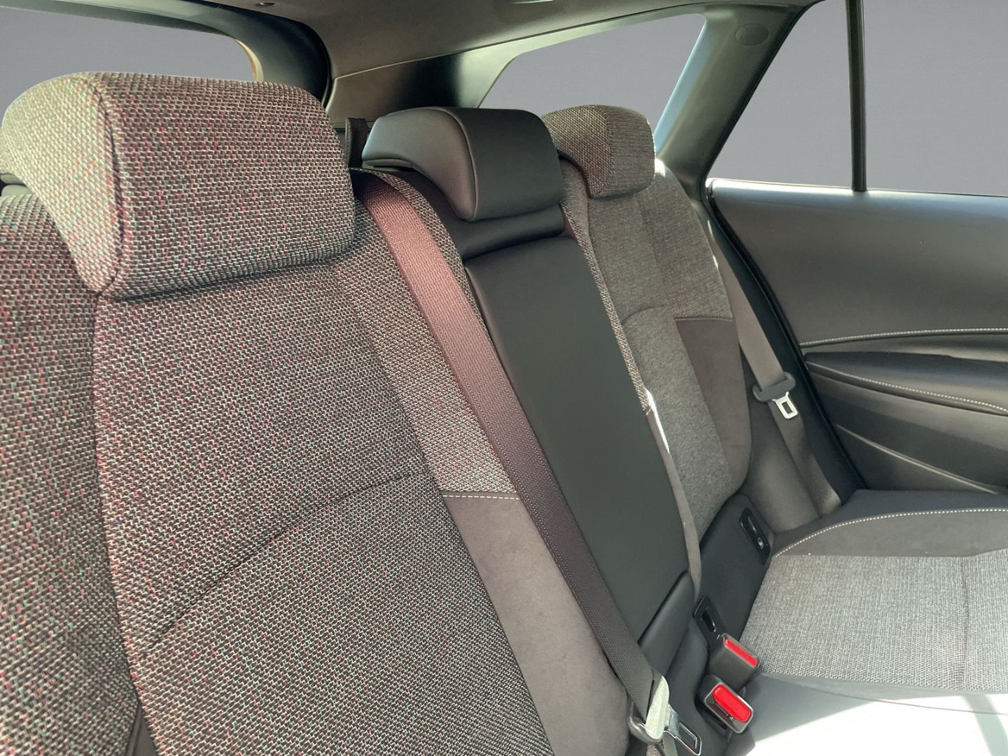 Toyota Corolla 1.8 Hybrid Touring Sports Teamplayer Tec