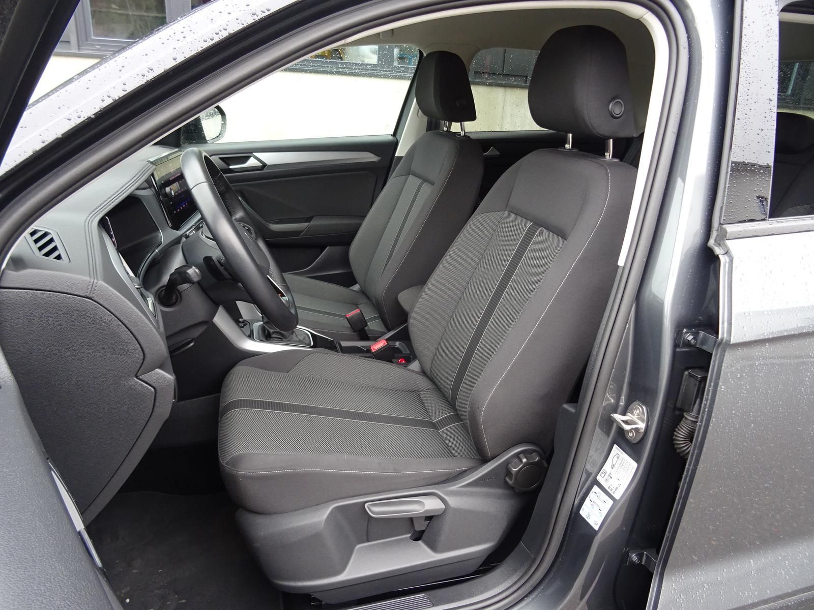Volkswagen T-Roc 1.5 TSI ACT DSG Life - Samsaru's Car Outlet