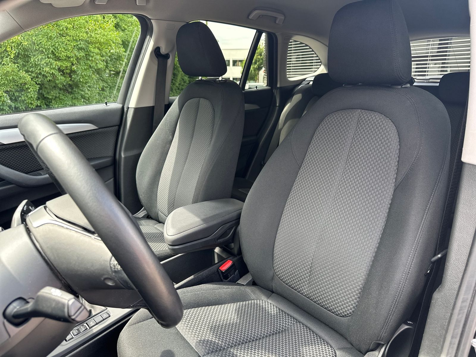 BMW X1 xDrive18d Advantage - Samsaru's Car Outlet