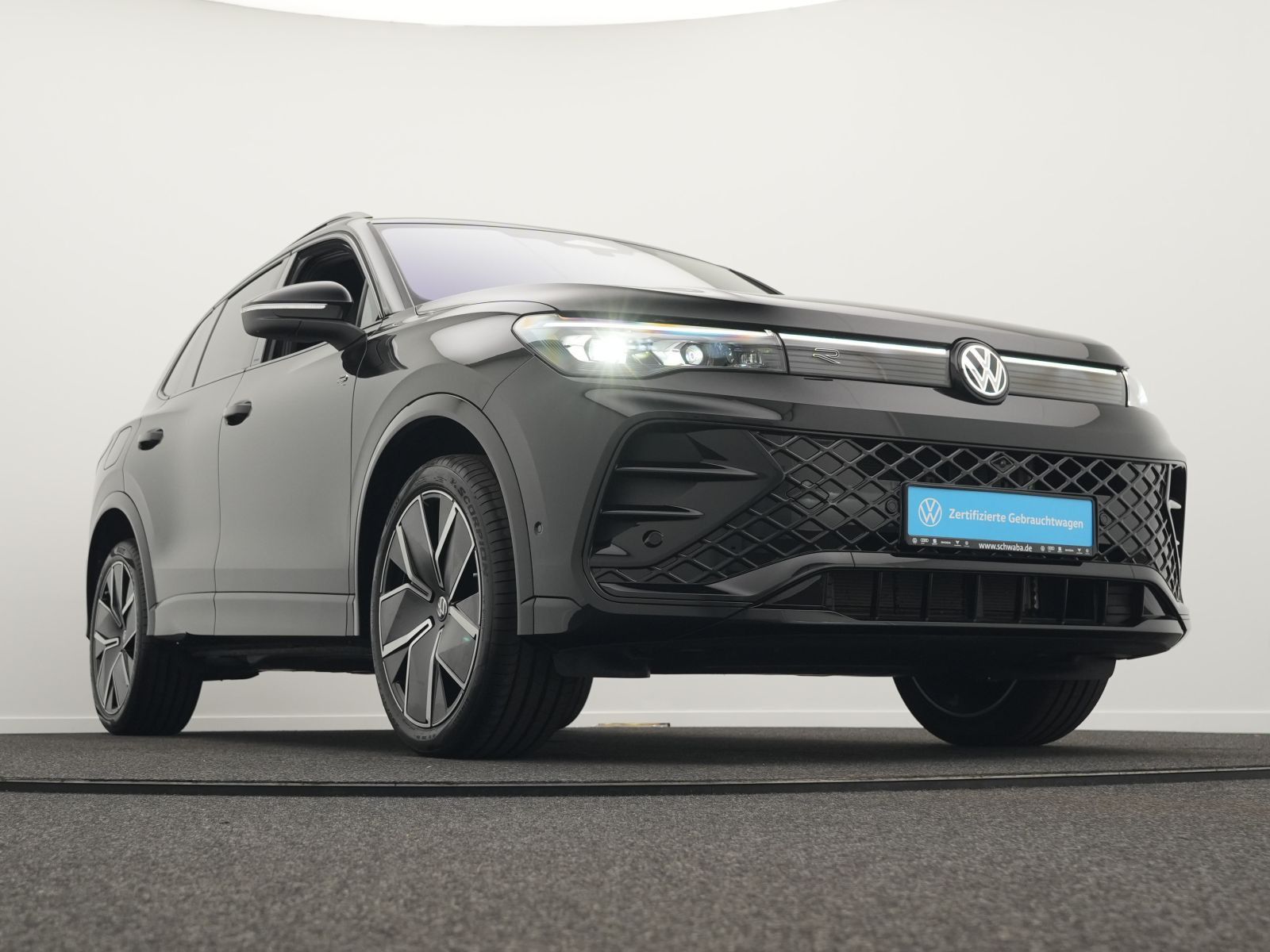 Volkswagen Tiguan R-Line 1.5 TSI eHybrid DSG AHK*R-KAM*NAV