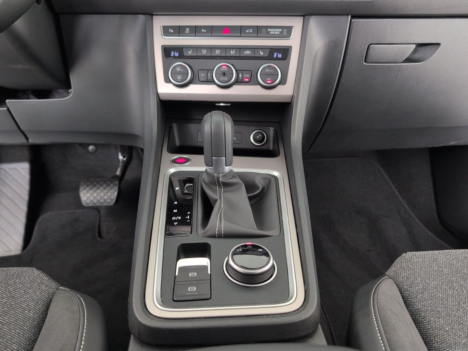 Seat Ateca 1.5 TSI DSG XPERIENCE Pa.:XL AHK-schw Navi