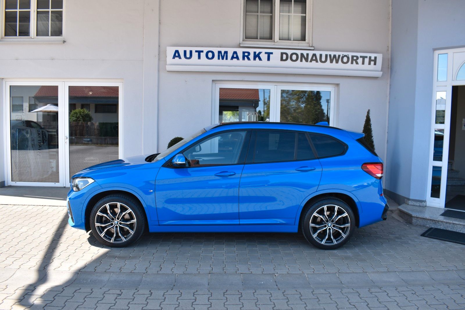BMW X1 xDrive20i Aut. M Sport - Samsaru's Car Outlet