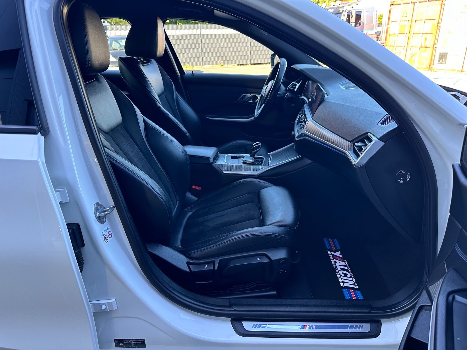 BMW 320d M Sport - Samsaru's Car Outlet