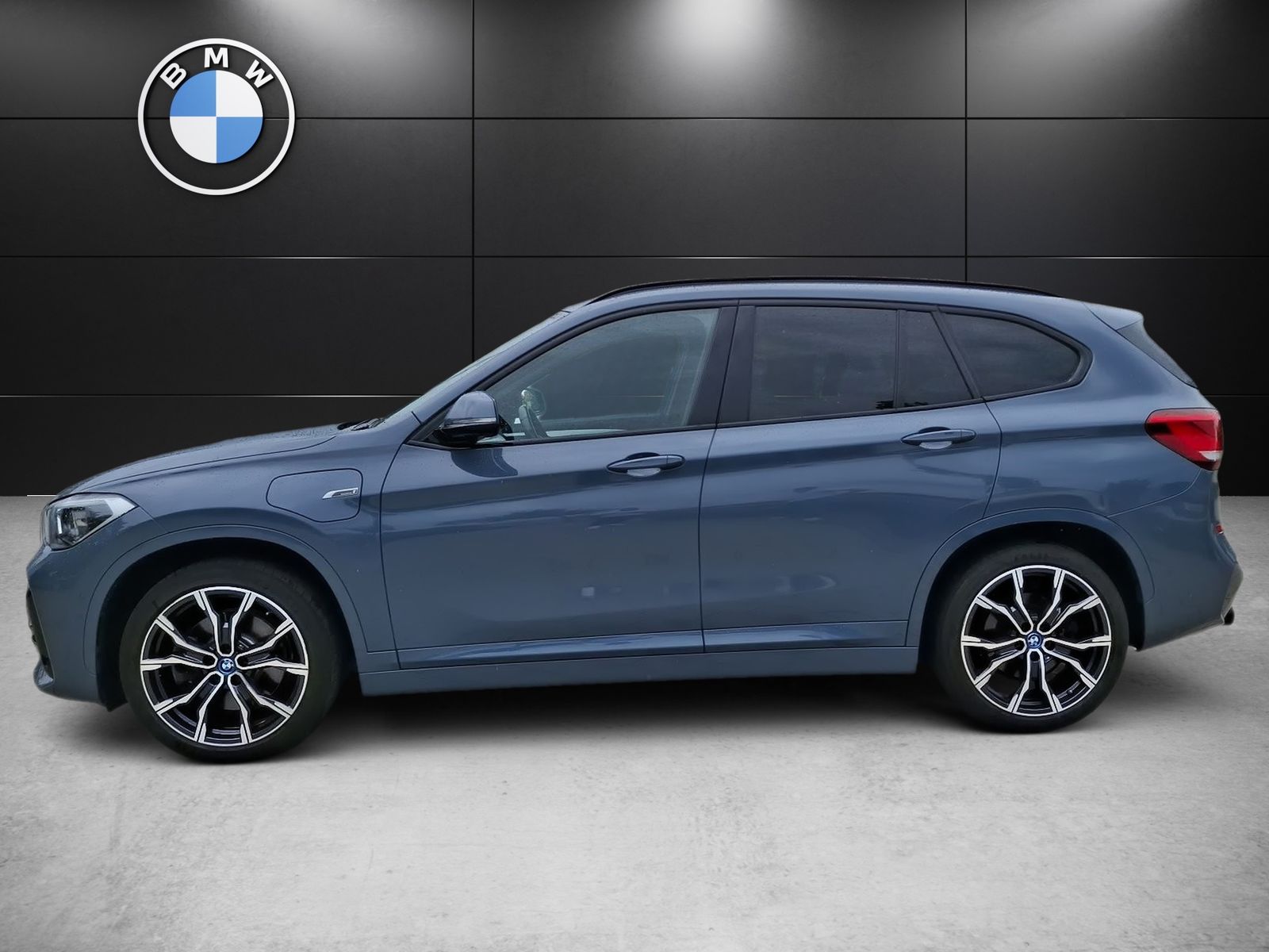 BMW X1 xDrive25e M Sport - Samsaru's Car Outlet