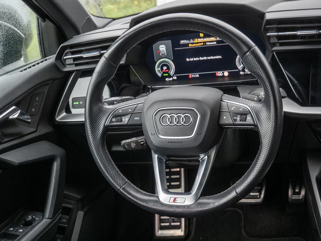 Audi A3 Sportback 40TFSI S line MATRIX NAVI PANORAMA
