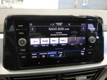 Volkswagen T-Roc 1.0 TSI Life - Samsaru's Car Outlet