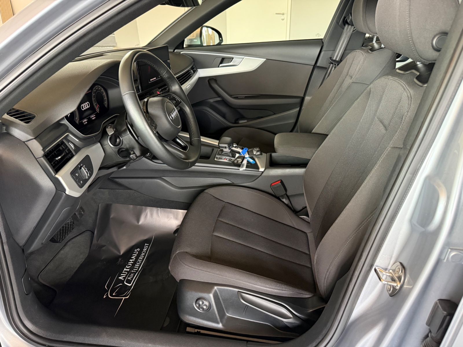 Audi A4 Lim. 40 TDI quattro advanced LED/Kam/SHZ/Temp
