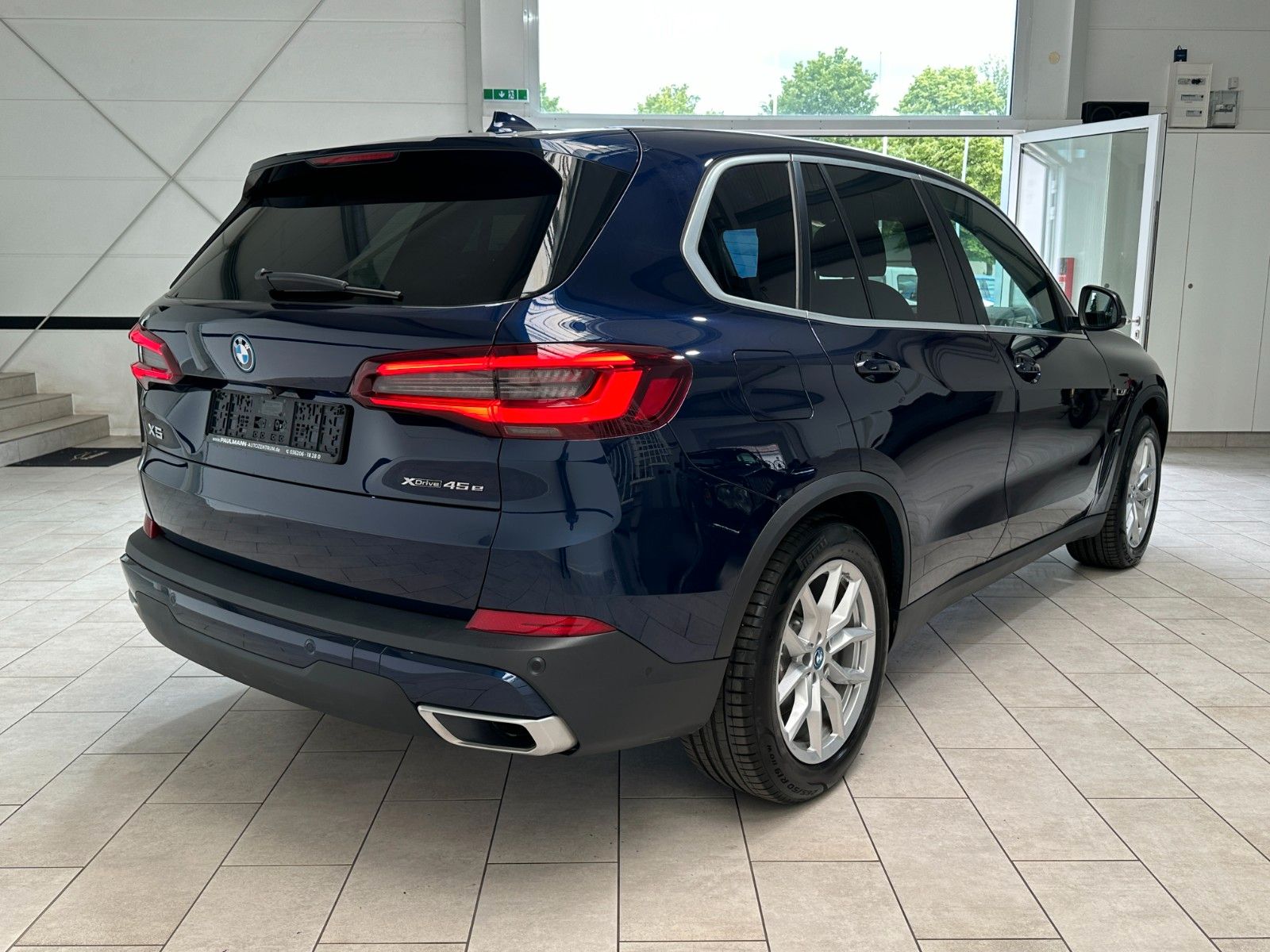 BMW X5 xDrive45e Navi*Leder*Laser-LED*HUD*AHK*19Zoll