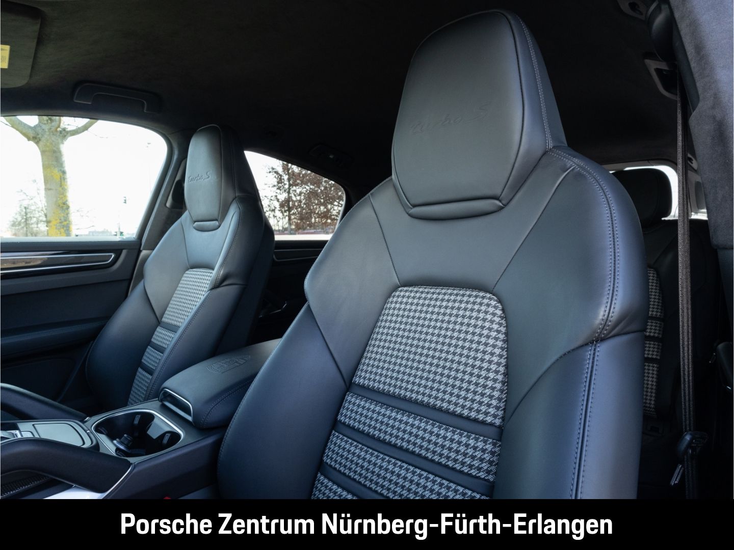 Porsche Cayenne Turbo S E-Hybrid Coupe Leichtbau HA-Lenk