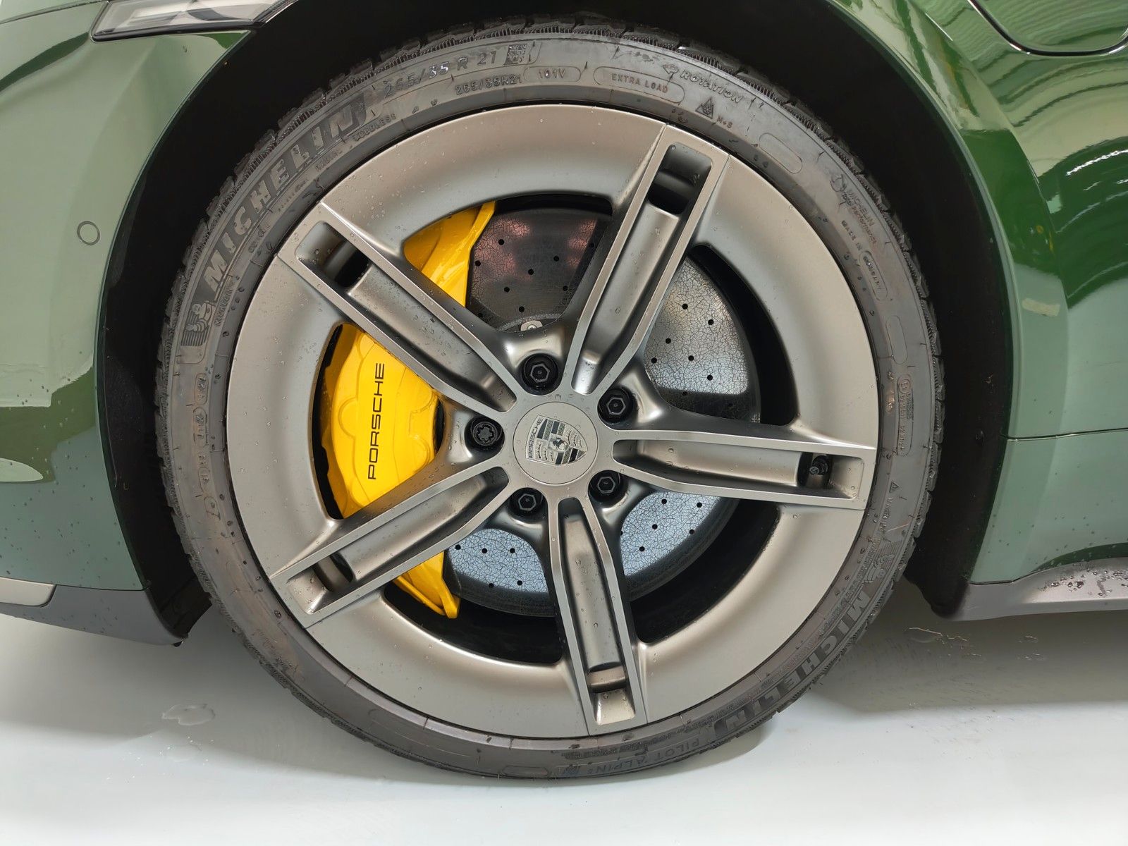Porsche Taycan Turbo S Pano ActiveRide HUD UPE 247.250€