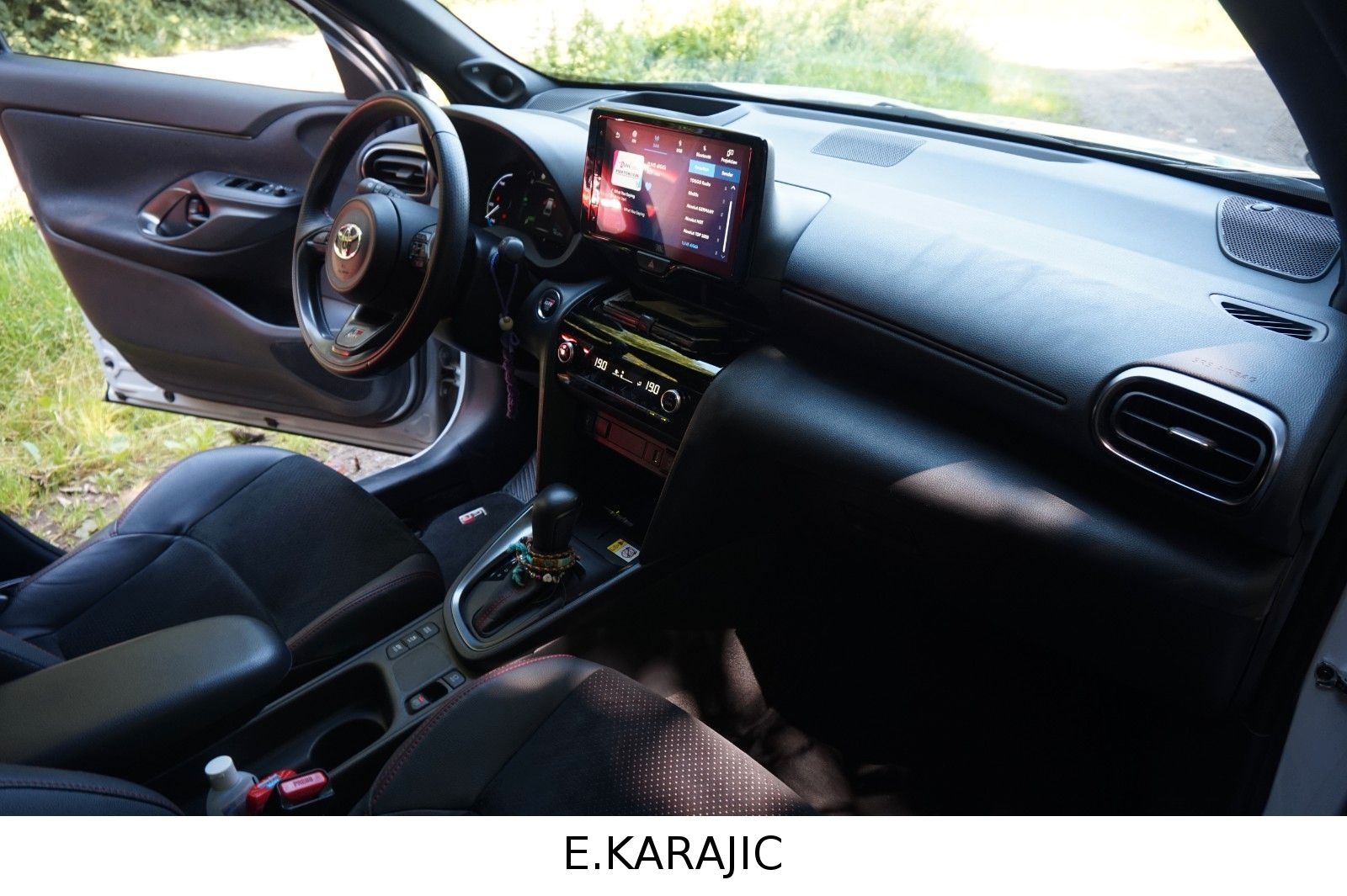 Toyota Yaris Cross Hybrid FWD GR Sport-GARANTIE-SCHECKH