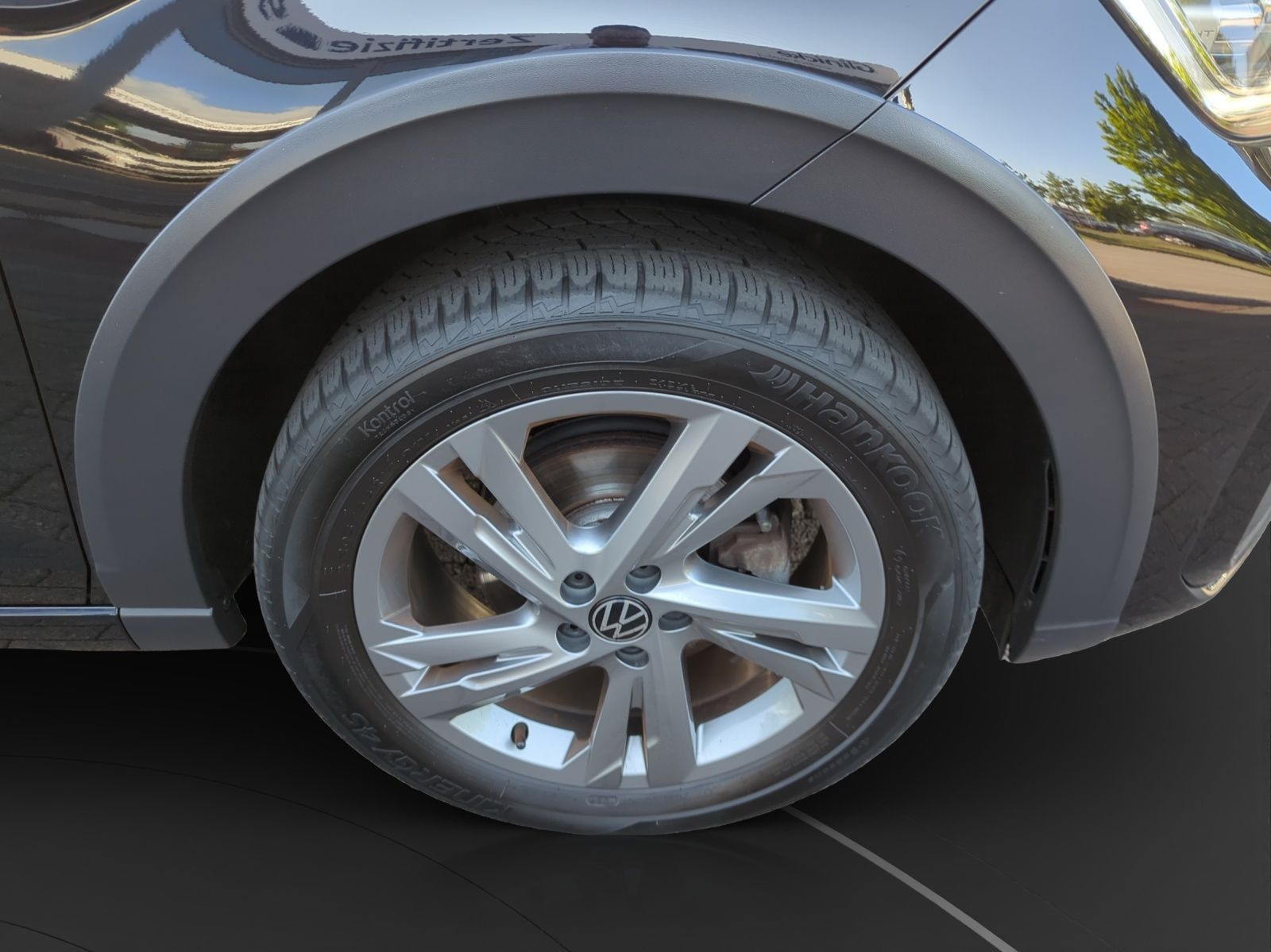 Volkswagen Taigo 1.5 TSI R-Line - Samsaru's Car Outlet