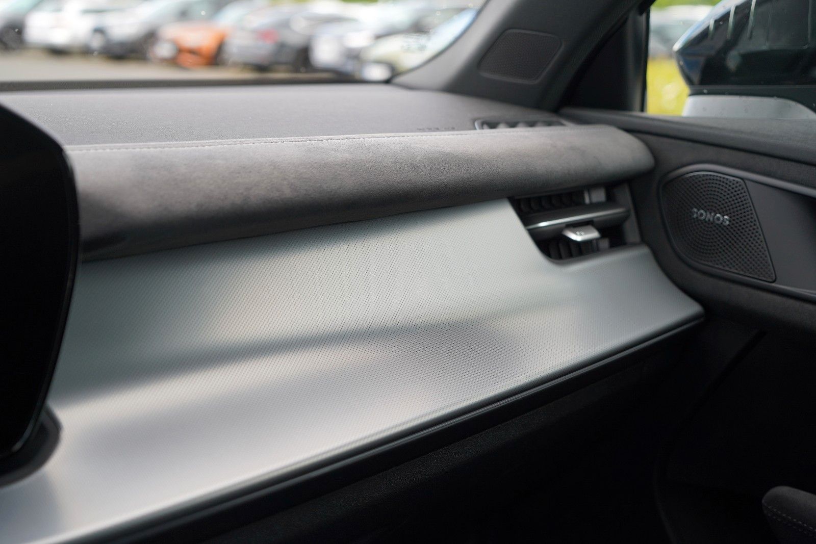 Audi Q3 SUV e-hybrid AHK S-LINE PANO TECH PRO MATRIX
