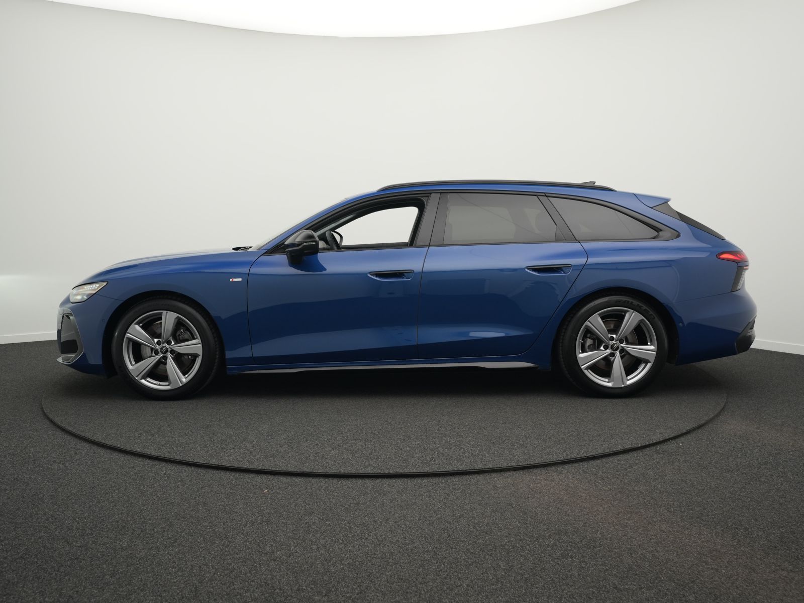 Audi A6 Avant S line TDI quattro *AHK*PANO*HdUp*19''*