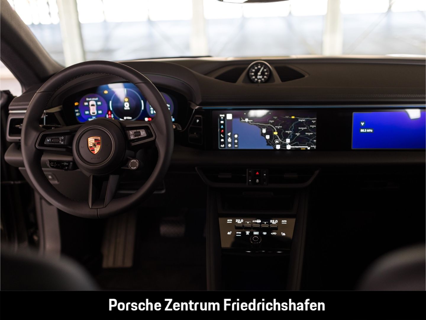 Porsche Macan 4 Hinterachslenkung InnoDrive Head-Up