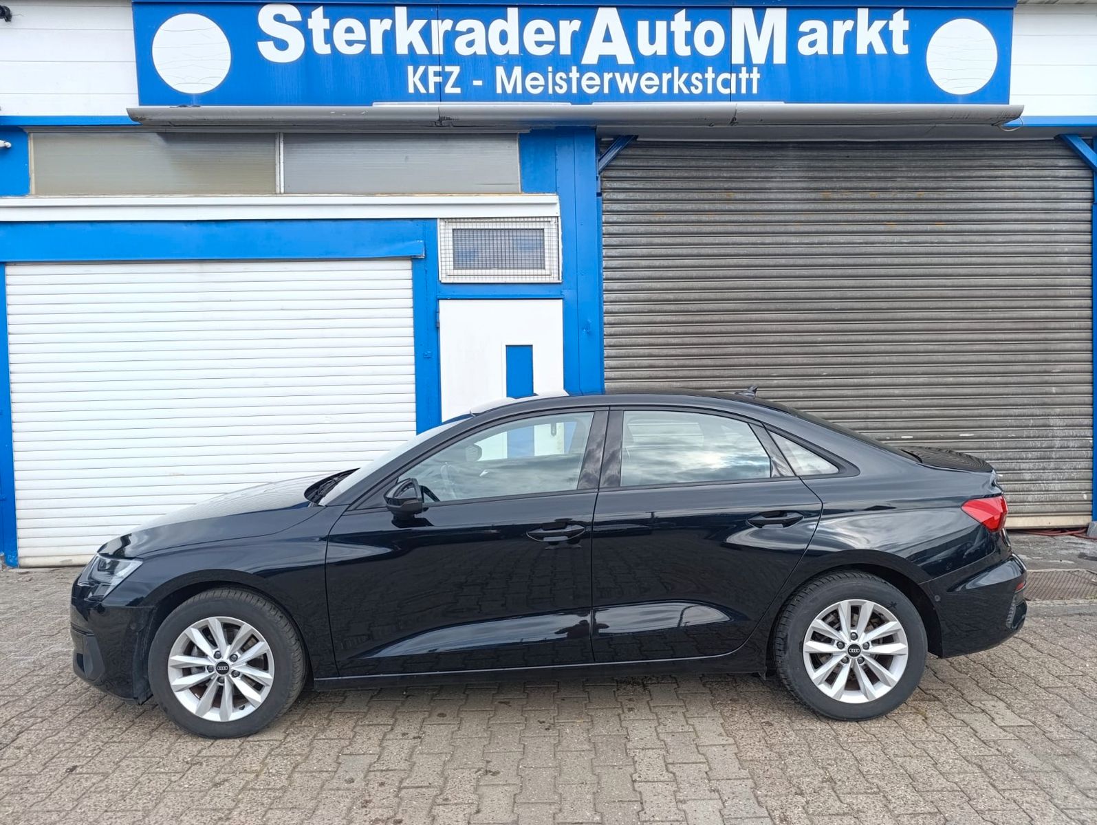 Audi A3 Limousine 30 TFSI basis