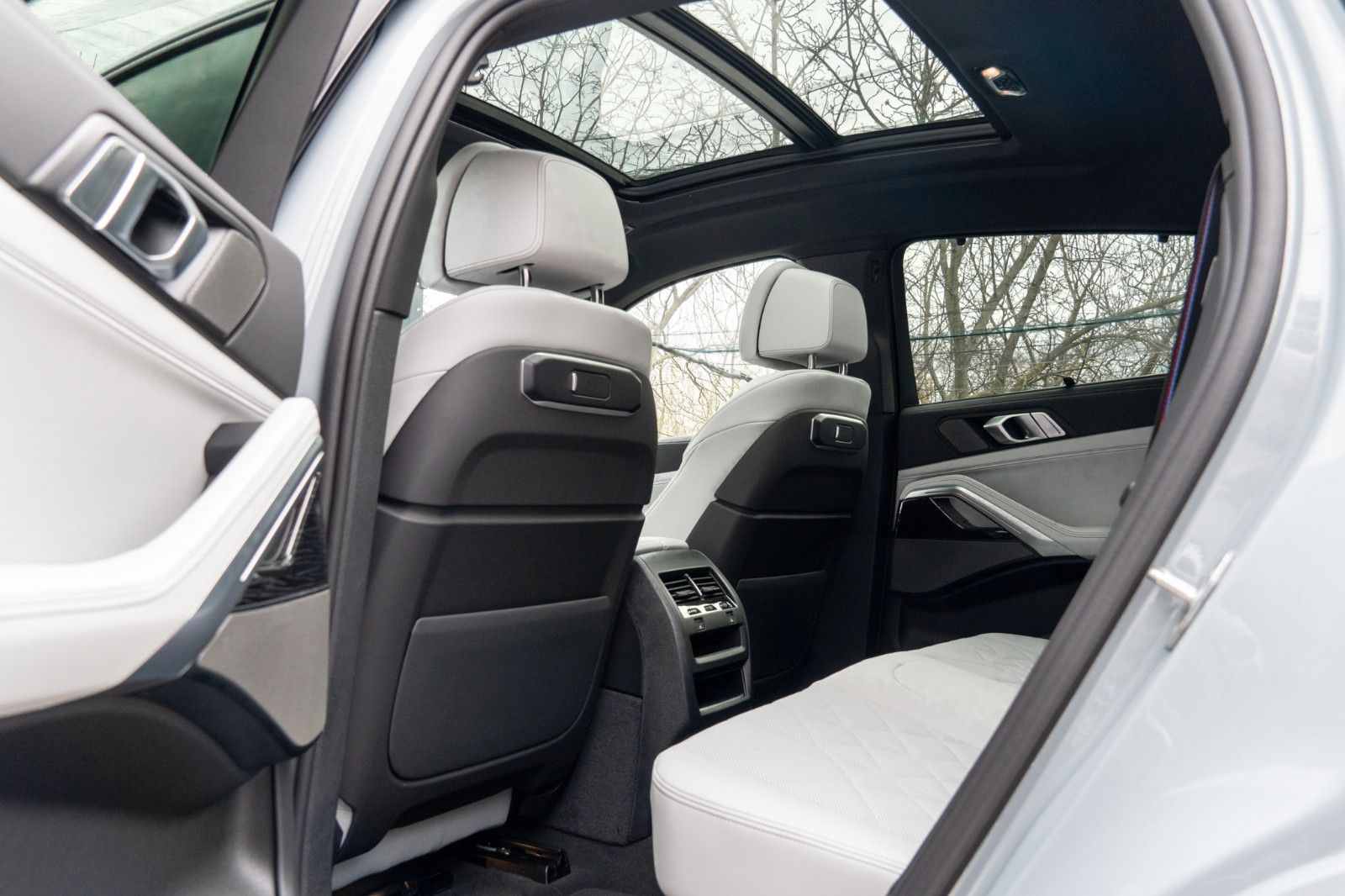 BMW X6 30d M SPORT - Samsaru's Car Outlet