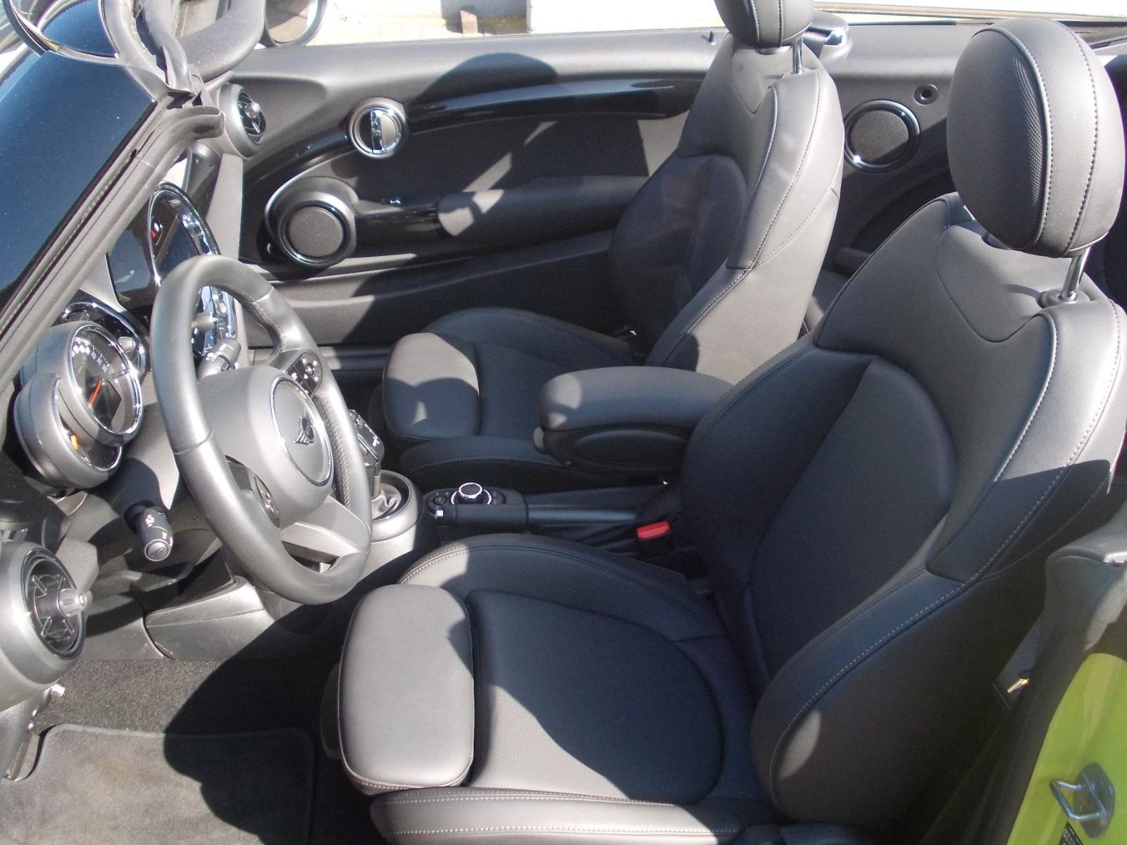 MINI COOPER Cabrio Cooper Classic - Samsaru's Car Outlet