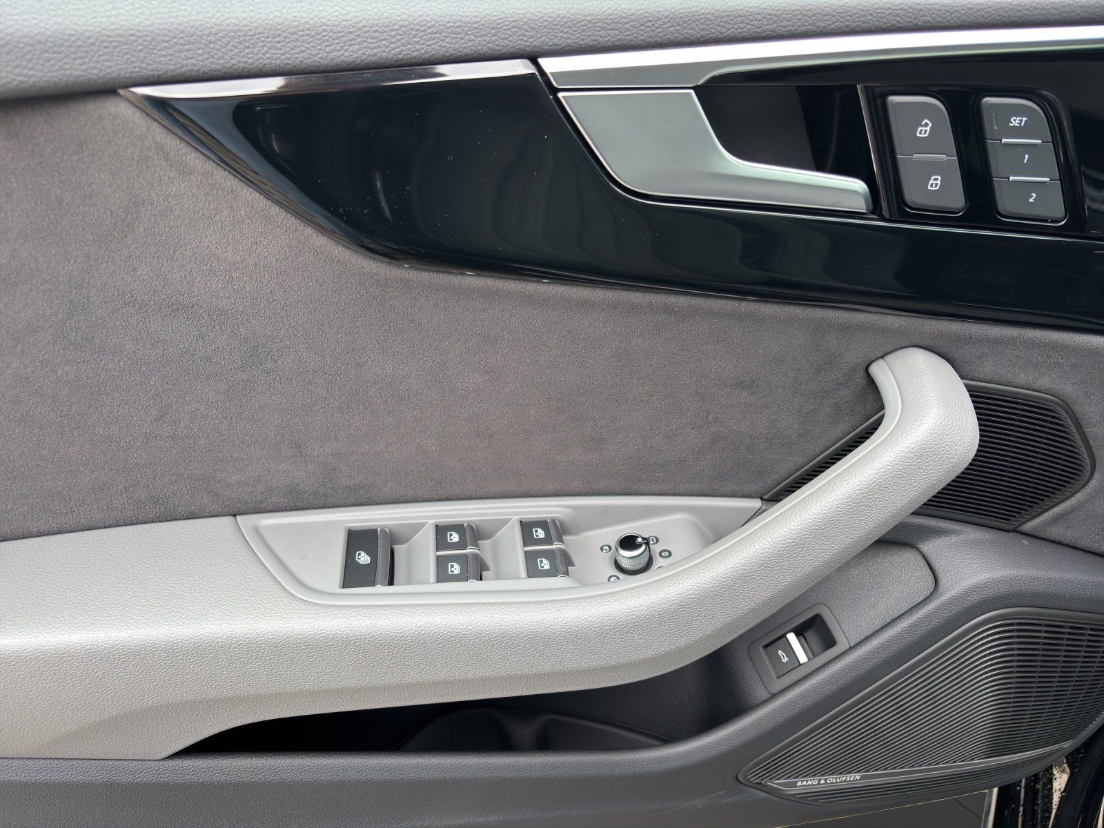 Audi A5 Cabrio 40 TFSI quattro S tronic S line | NAVI