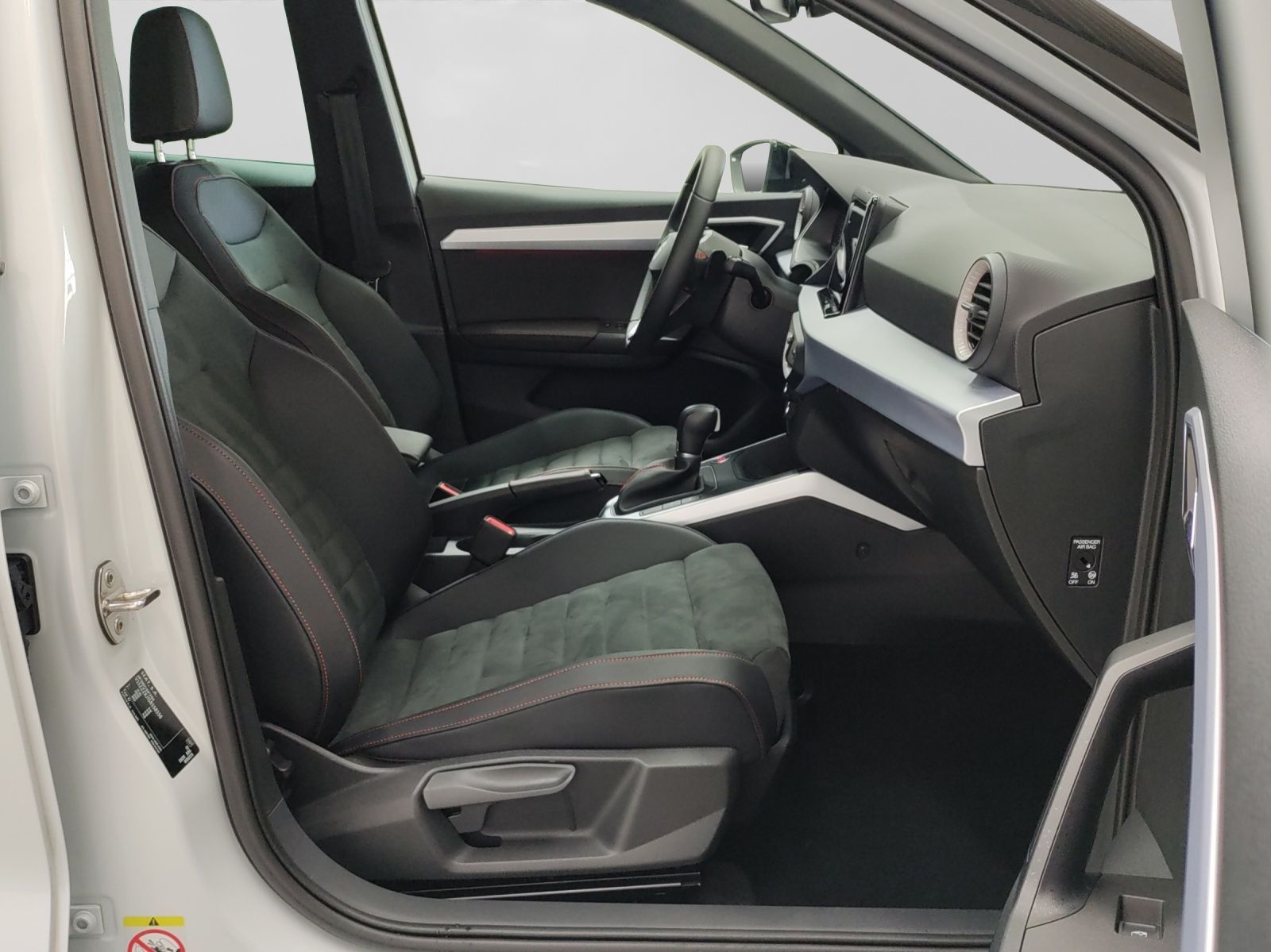 Seat Arona 1.5 TSI DSG FR NAVI AHK SITZHZ GJR