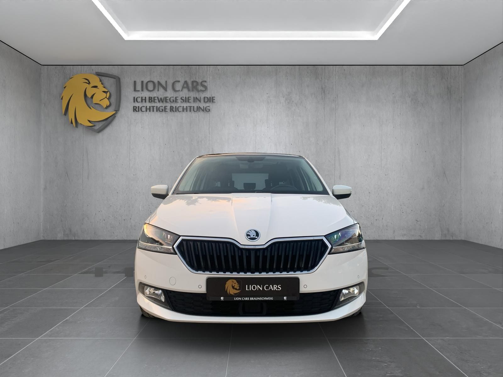 Skoda Fabia 1.0 TSI DSG - Samsaru's Car Outlet