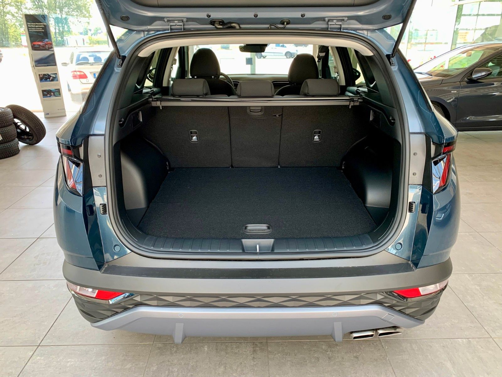 Hyundai Tucson 1.6 T-GDI Hybrid 4WD - Samsaru's Car Outlet