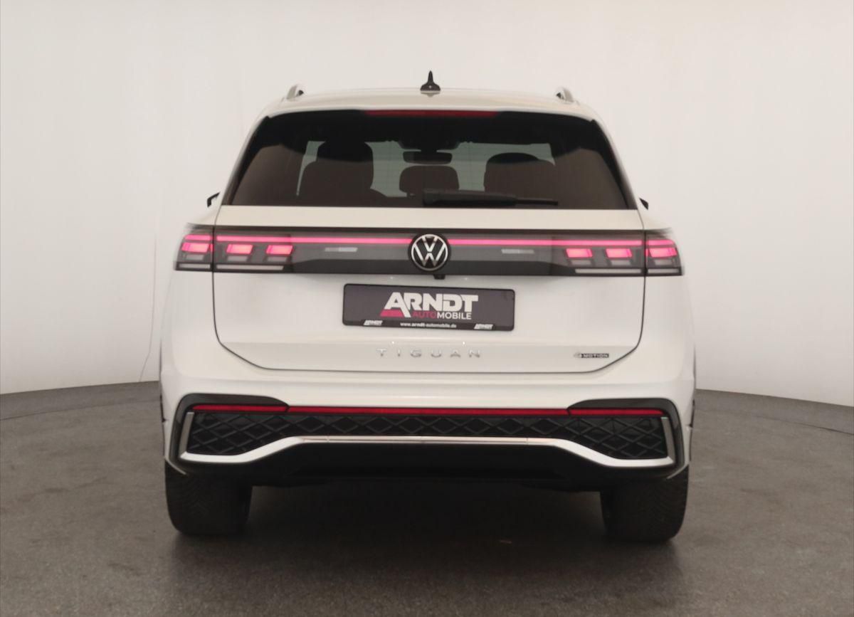 Volkswagen Tiguan 2.0 TDI 4M DSG R-Line Leder Pano Navi 360