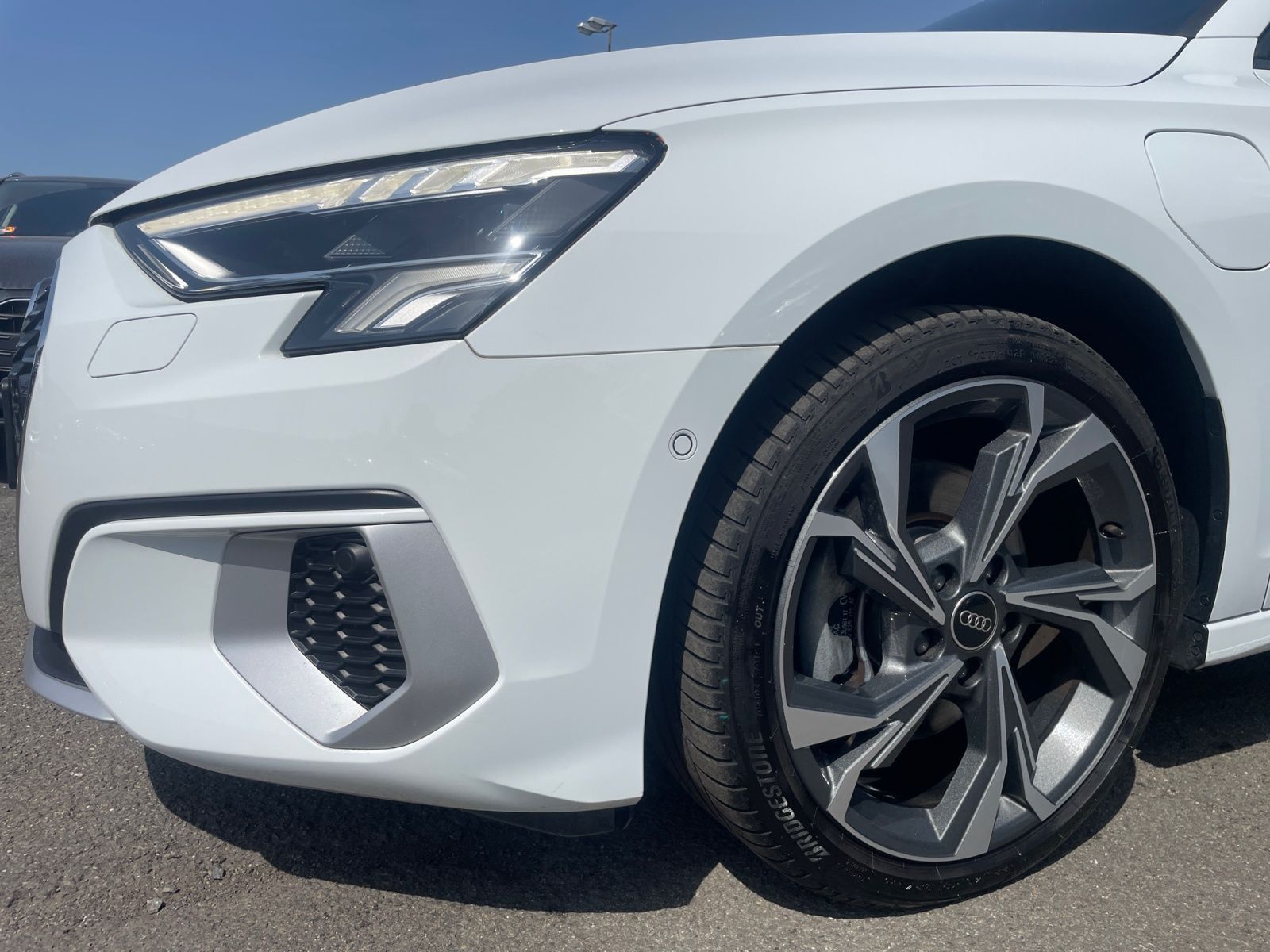 Audi A3 Sportback 40 1.4 TFSIe advanced S line Navi R