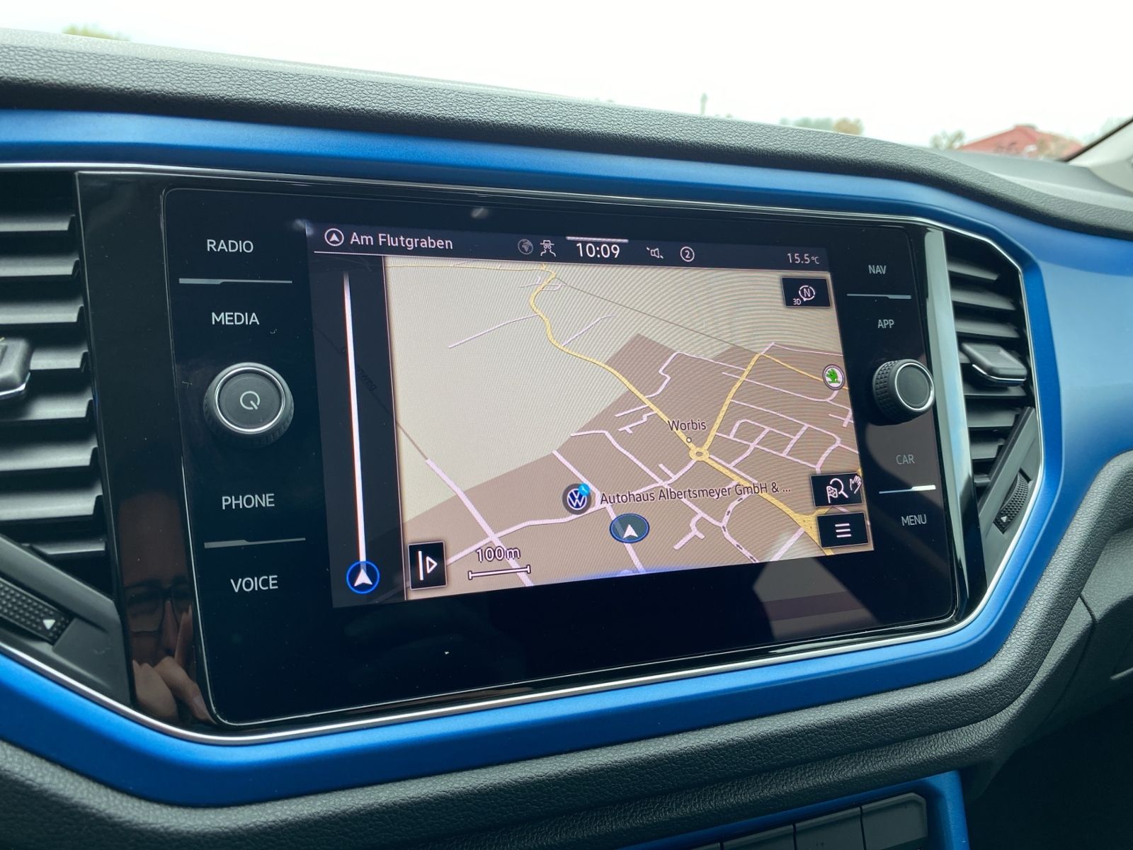 Volkswagen T-Roc 2.0 TDI Style - Samsaru's Car Outlet